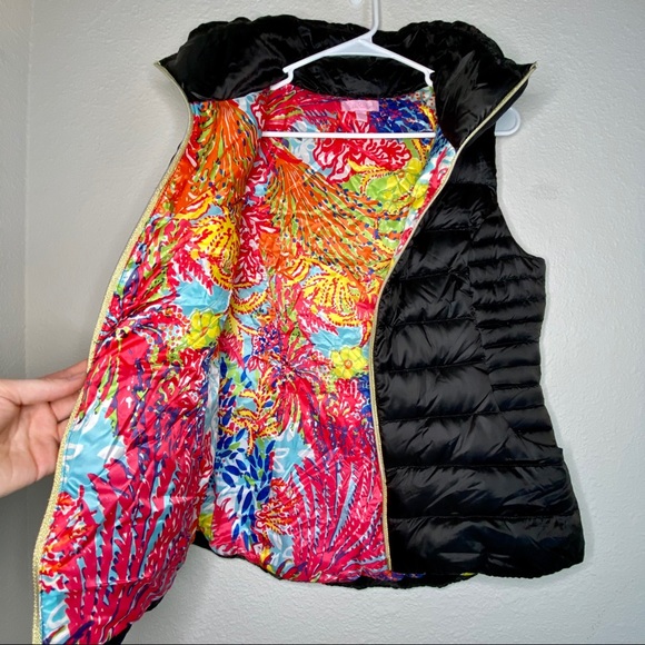 Lilly Pulitzer Jackets & Blazers - Lilly Pulitzer Allie Puffer Vest (M)